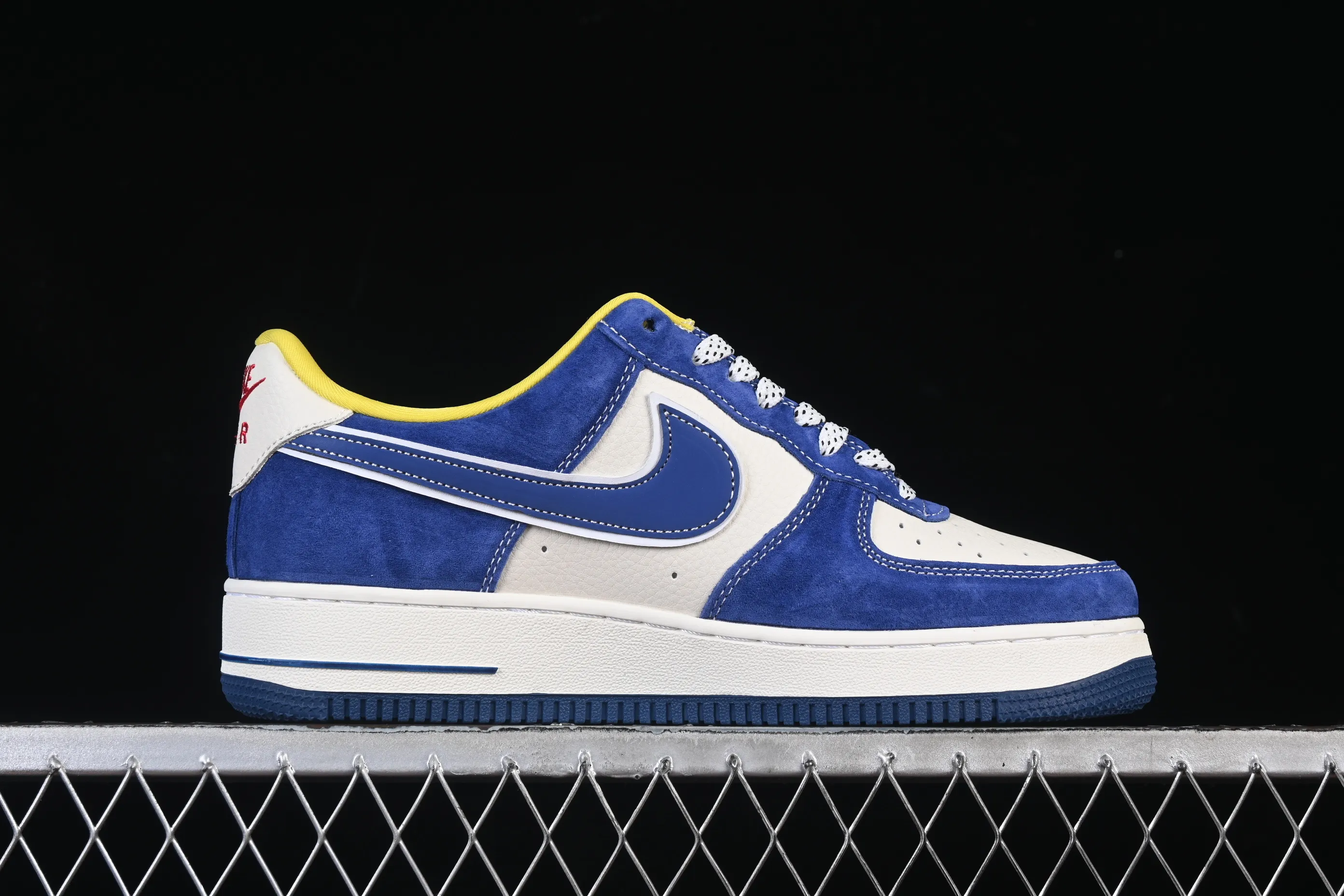 All Categories Nk Air Force 1 Air Force Series Nk Air Force 1 Low Air Force Low Nike Air Force 1'07 Low Dickies Joint White Blue Pig Eight Air Force One Low Casual Shoes SY1388-006